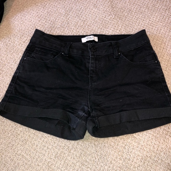 summer shorts - Picture 3 of 3